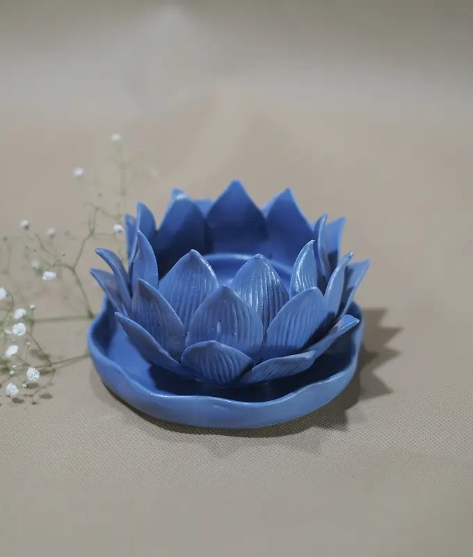 Handcrafted Lotus Candle Holder Code CMTH105