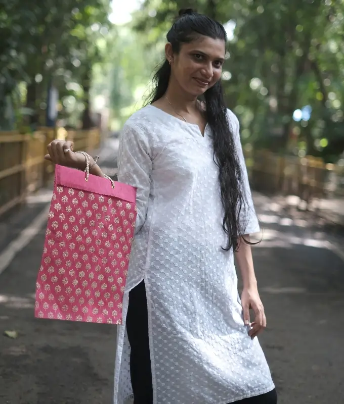 Handmade Printed Gift Bag – Pink Code G91GB1012